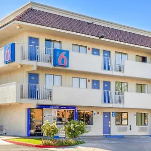 Hotel 6-phoenix, Az - West